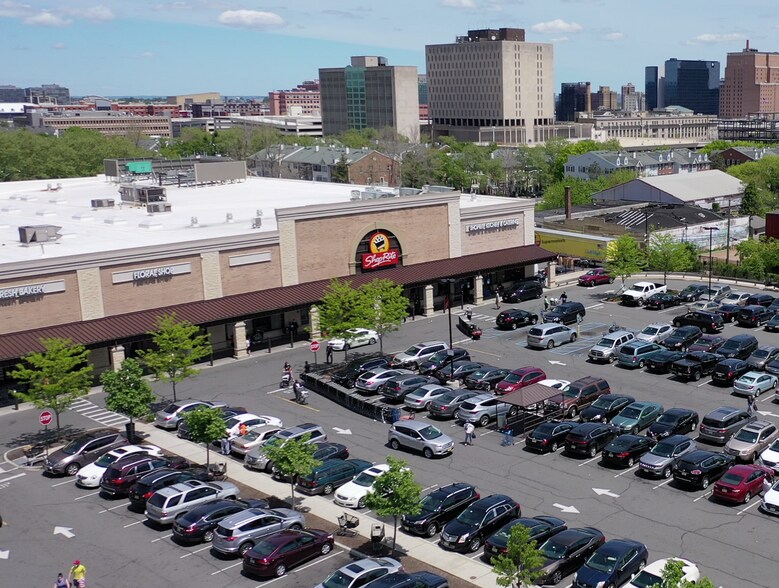 More Photos Of 204-234 Springfield Ave, Newark Unknown For Lease