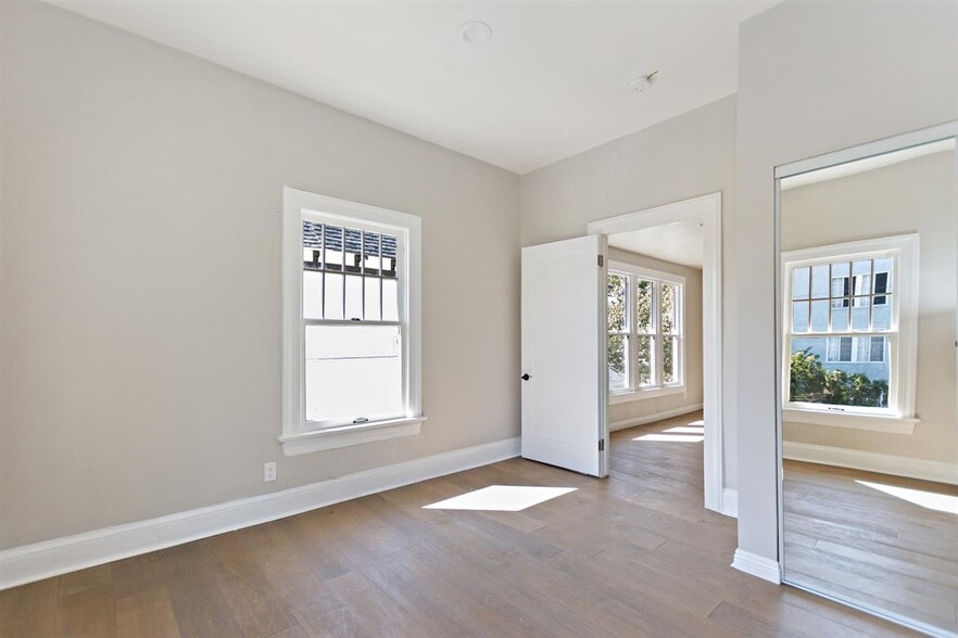 More Photos Of 1703 S Burlington Ave, Los Angeles Apartments For Sale