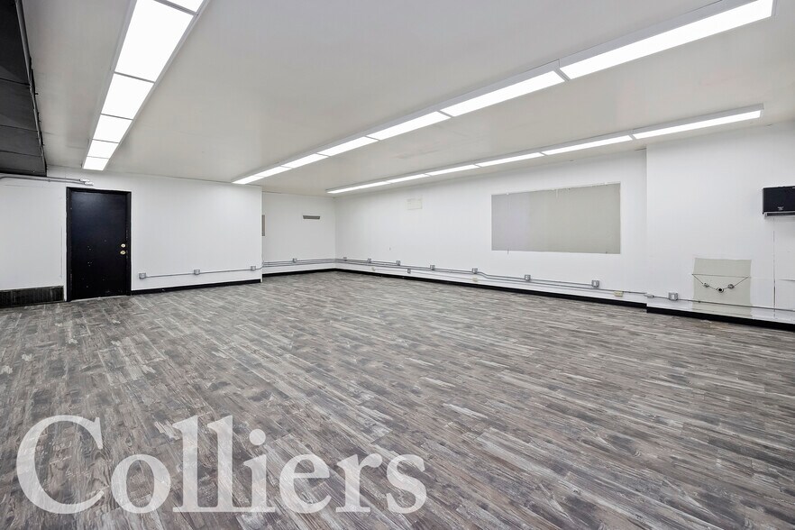 More Photos Of 113 Main Ave E, Twin Falls Storefront For Sale