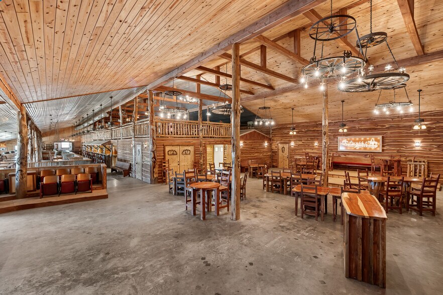 More Photos Of 2692 Highway 105 W, Navasota Specialty For Sale