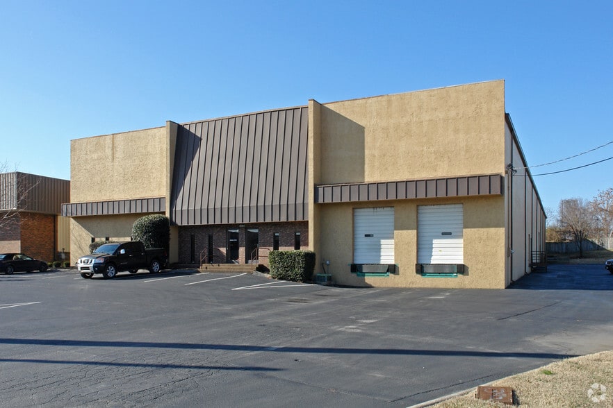 More Photos Of 3721 Vulcan Dr, Nashville Warehouse For Lease