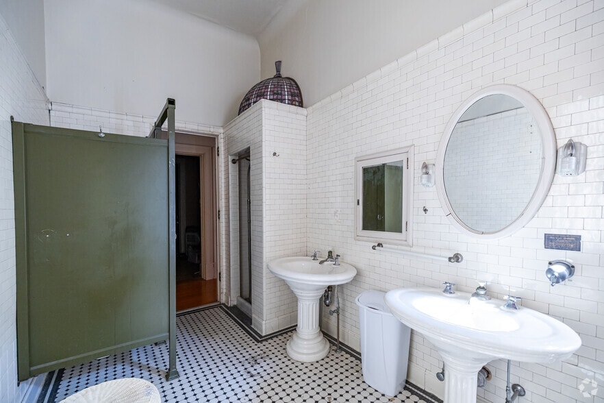 More Photos Of 1012 Main St, Racine Lodge Meeting Hall For Sale