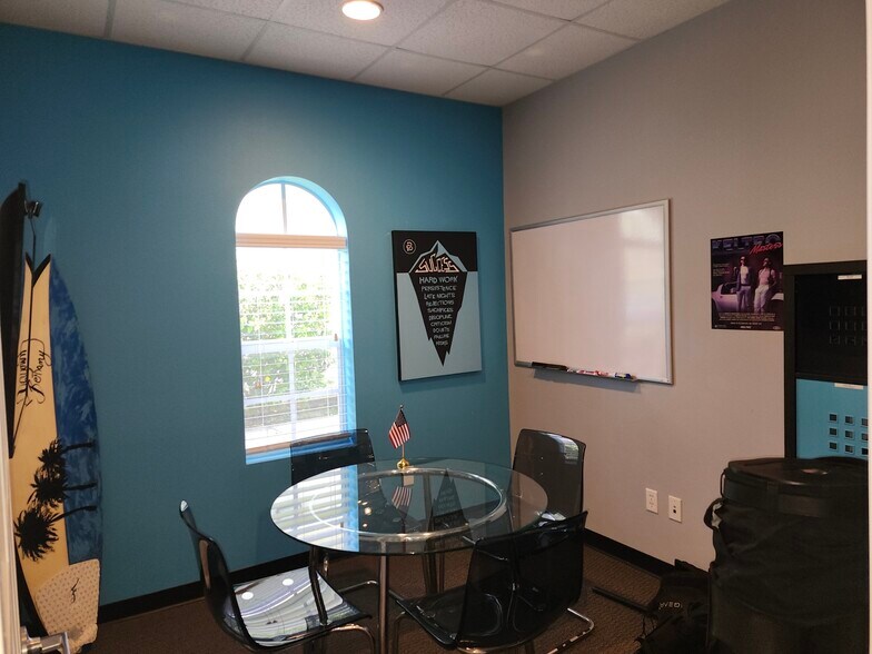 More Photos Of 3692 N Wickham Rd, Melbourne Office For Lease