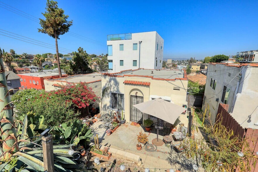 More Photos Of 1303 Lilac Terrace, Los Angeles Apartments For Sale