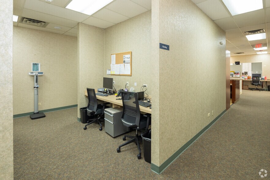 More Photos Of 1240 Il Route 83, Bensenville Medical For Sale