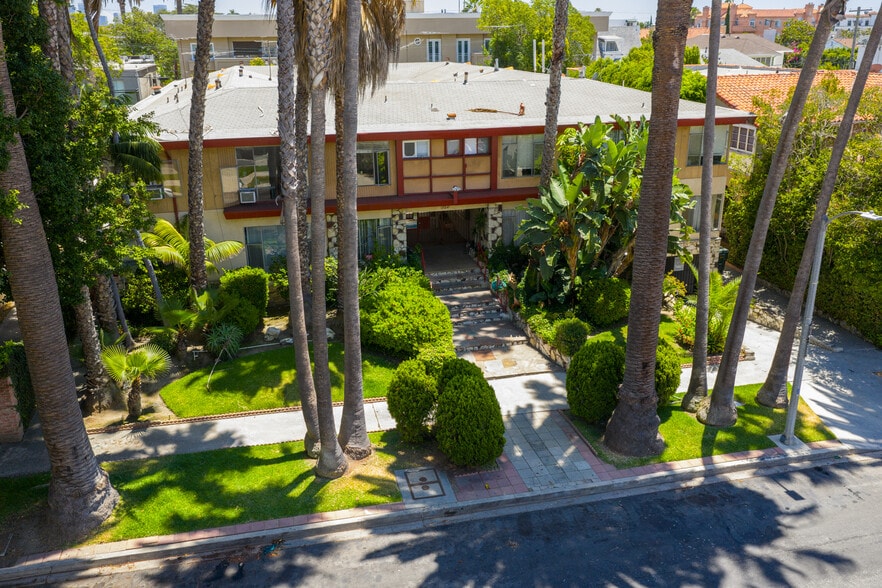More Photos Of 720 S Plymouth Blvd, Los Angeles Apartments For Sale
