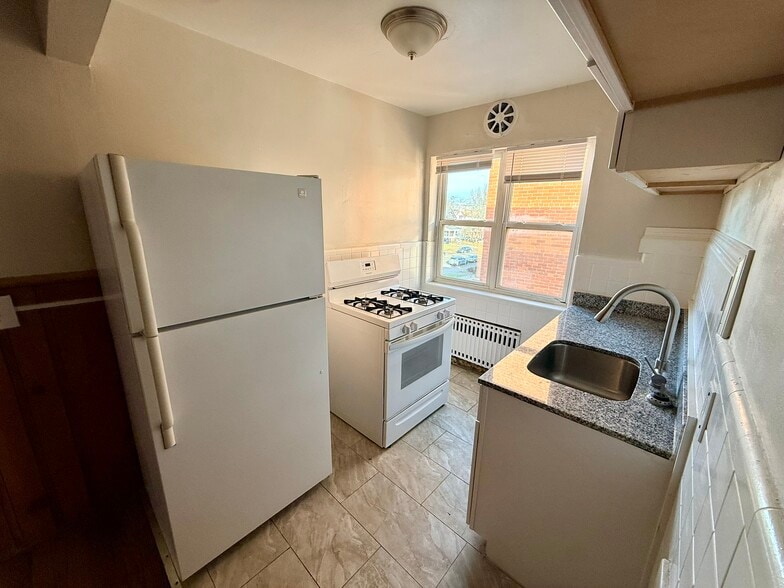 More Photos Of 2334 Kemper Ln, Cincinnati Apartments For Sale