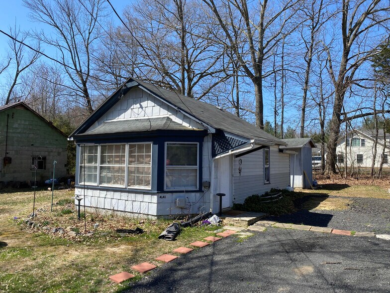 More Photos Of 4137 Barrett Pl, Indian Head Apartments For Sale
