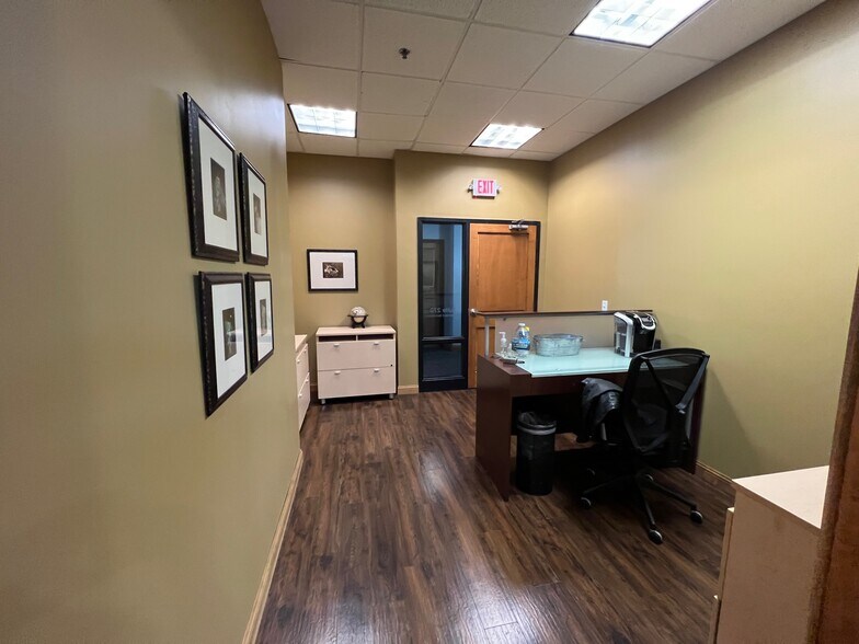 More Photos Of 23505 Smithtown Rd, Excelsior Office For Lease