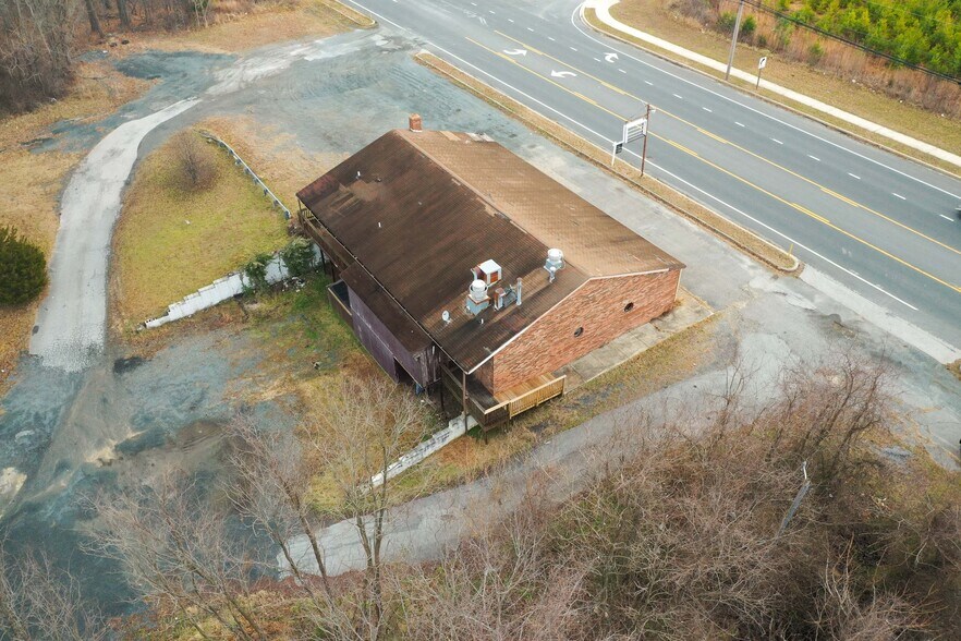 More Photos Of 11735 Hg Trueman Rd, Lusby Freestanding For Sale