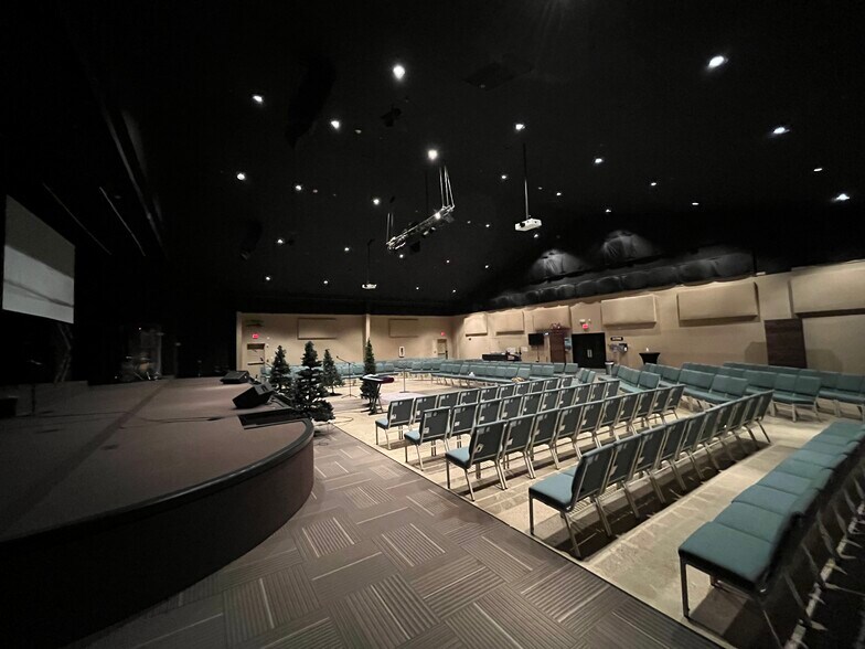 More Photos Of 2600 Eastglen Blvd, Mesquite Religious Facility For Sale