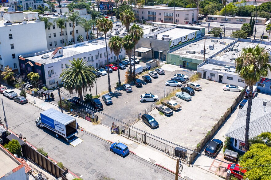 More Photos Of 1532 N Highland Ave, Los Angeles Office For Sale