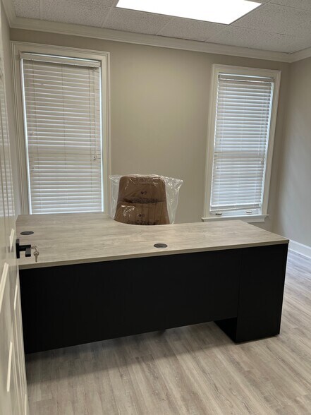 More Photos Of 750 Hammond Dr NE, Atlanta Unknown For Sale