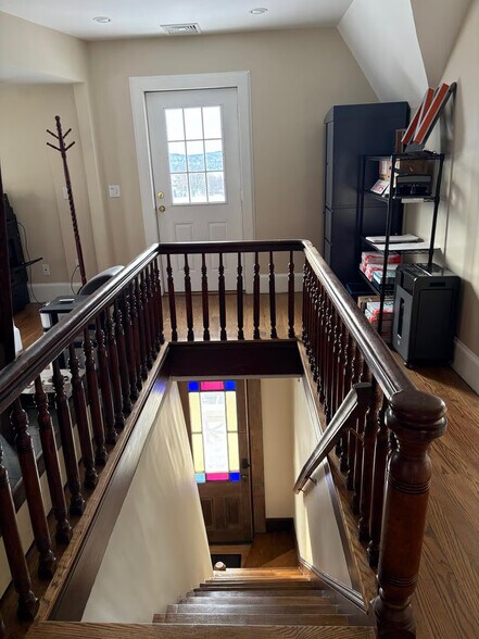 More Photos Of 54 N Broadway, Tarrytown Office For Lease
