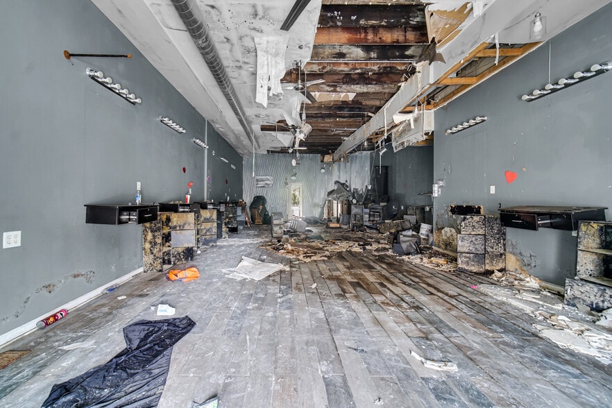 More Photos Of 6848 S Ashland Ave, Chicago Flex For Sale