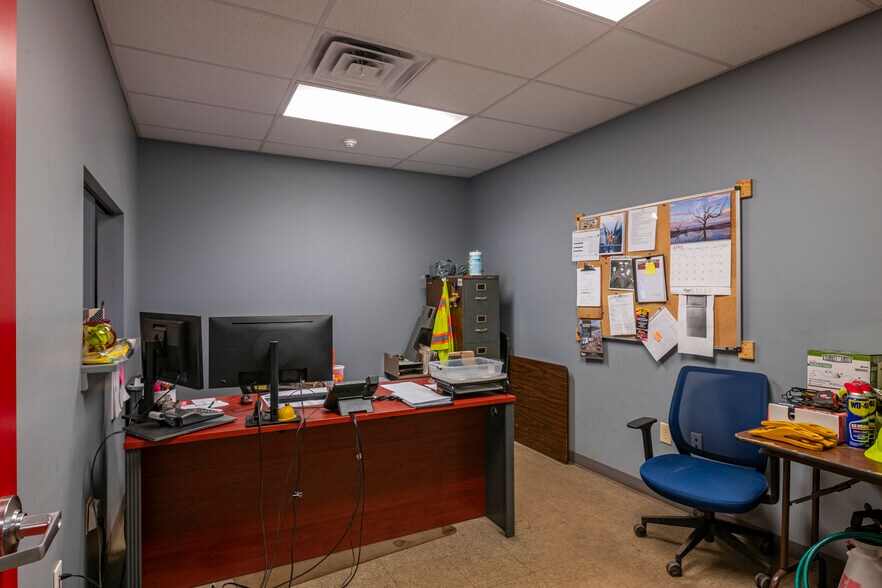 More Photos Of 784 Memorial Hwy, Oley Industrial For Sale