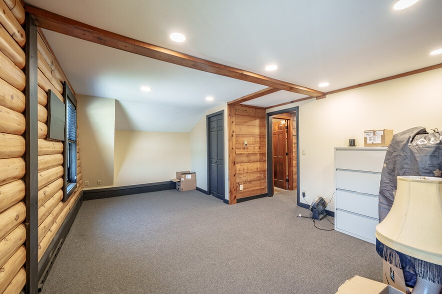 More Photos Of 2511 Boston Rd, Wilbraham Freestanding For Sale