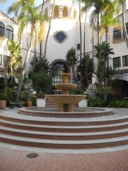 More Photos Of 1901 Newport Blvd, Costa Mesa Medical For Lease