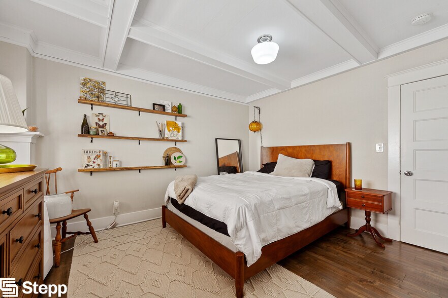 More Photos Of 1142-1148 E 1st St, Long Beach Apartments For Sale