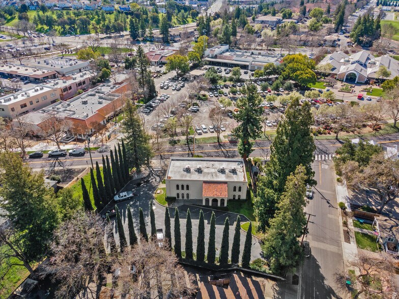 More Photos Of 231 Old Bernal Ave, Pleasanton Office For Sale