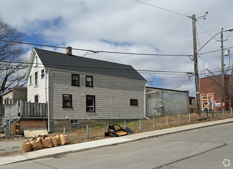 More Photos Of , Toronto Unknown For Sale