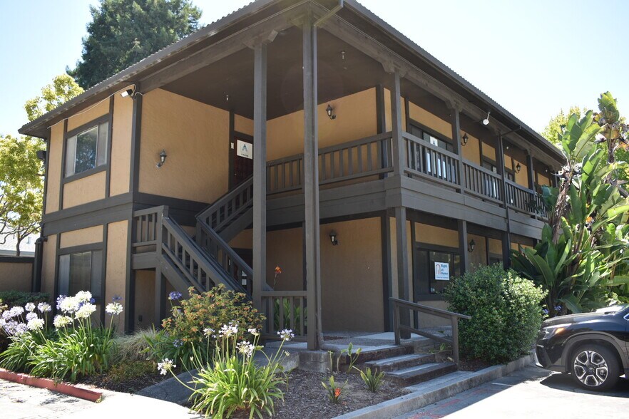 More Photos Of 9057 Soquel dr, Aptos Office For Lease