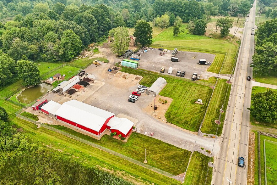 More Photos Of 3220 McCartney Rd, Youngstown General Retail For Sale