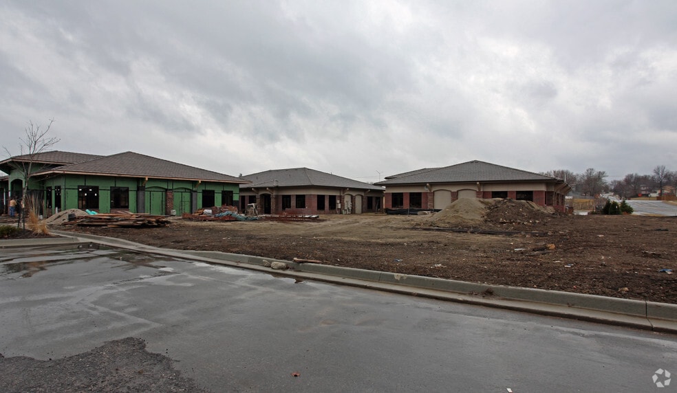 More Photos Of 11001-11025 Hauser St, Lenexa Office For Sale