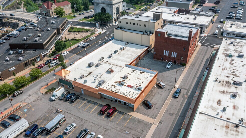 More Photos Of 30-44 Main St, Lockport Storefront Retail Office For Lease