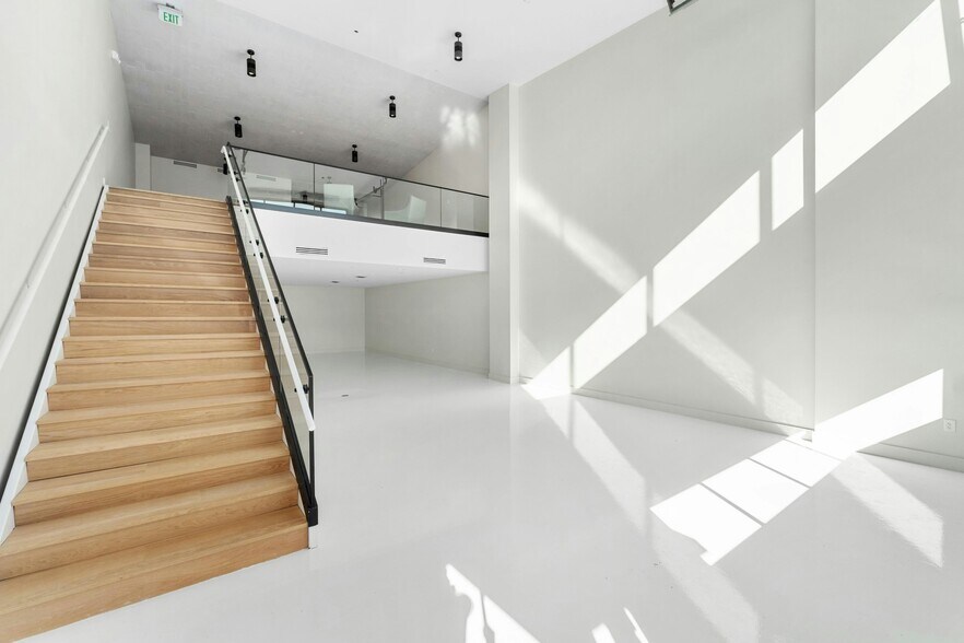 Primary Photo Of 8001 Circuit of the Americas Blvd, Del Valle Showroom For Sale