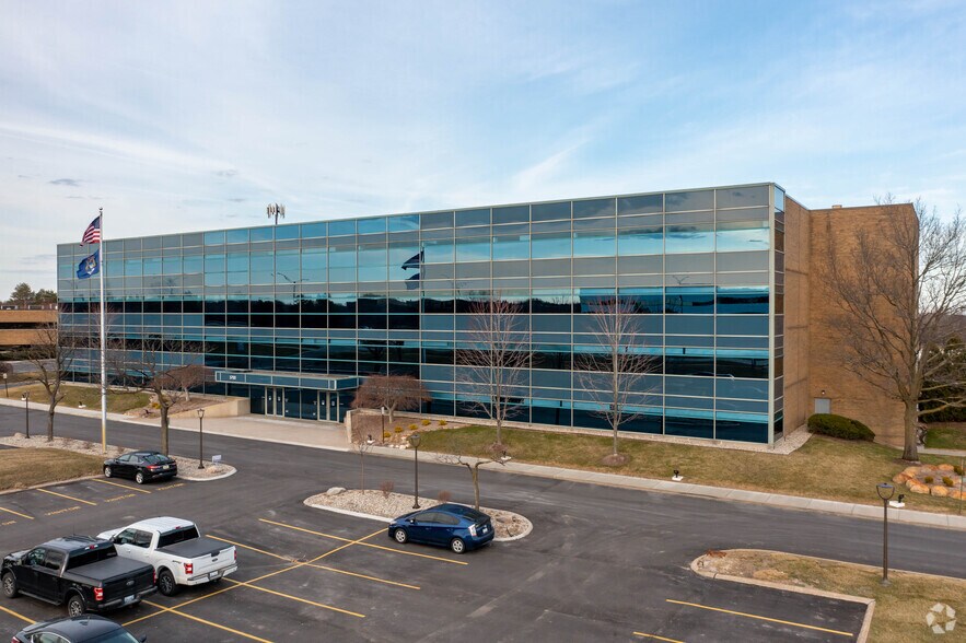 Primary Photo Of 5700 Crooks Rd, Troy Office For Lease