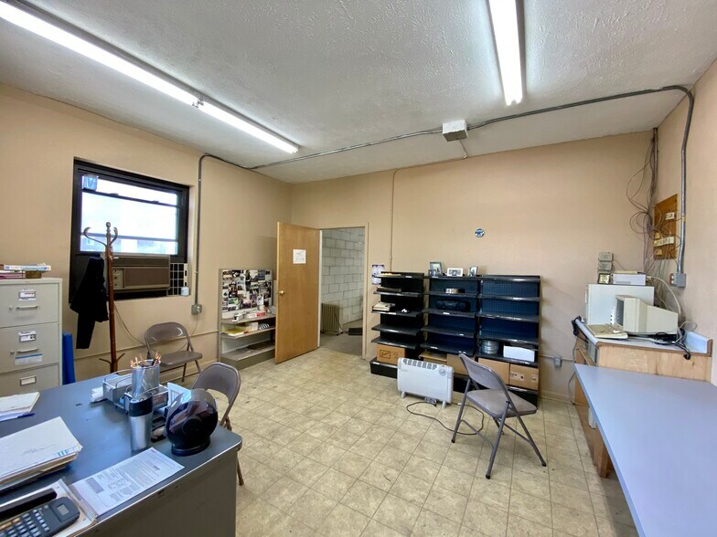 More Photos Of 973 Genesee St, Rochester Auto Repair For Sale