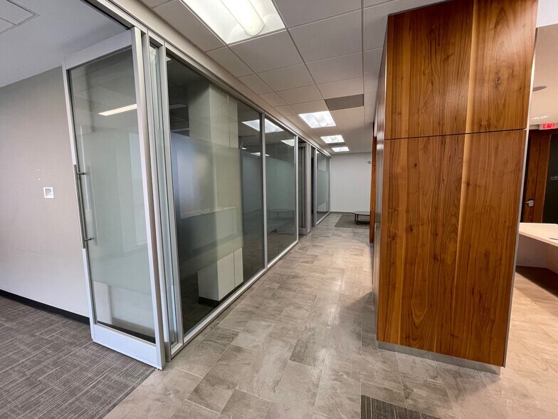 More Photos Of 2897 Highway K, O'Fallon Office For Lease