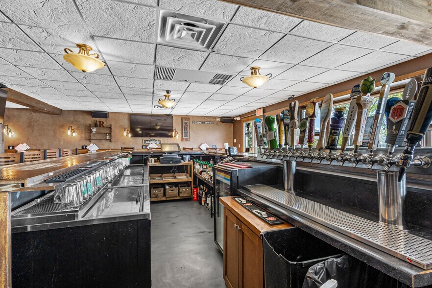 More Photos Of N4111 S Lakeshore Dr, Markesan Restaurant For Sale
