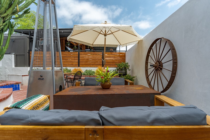 More Photos Of 2548 Congress St, San Diego Restaurant For Lease