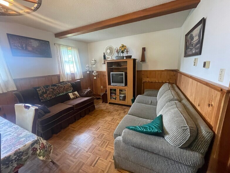 More Photos Of 853 Fairview Rd, Howard Apartments For Sale