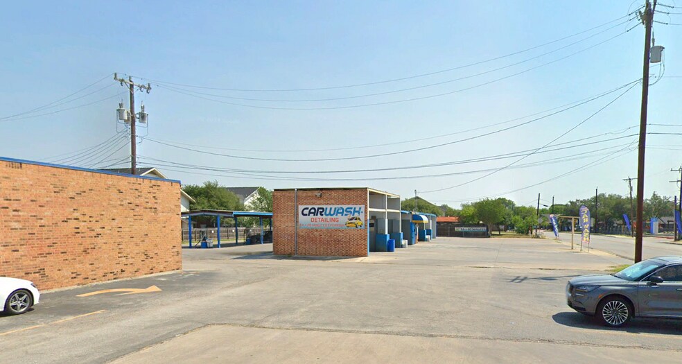More Photos Of 7923 Pipers Ln, San Antonio Carwash For Sale