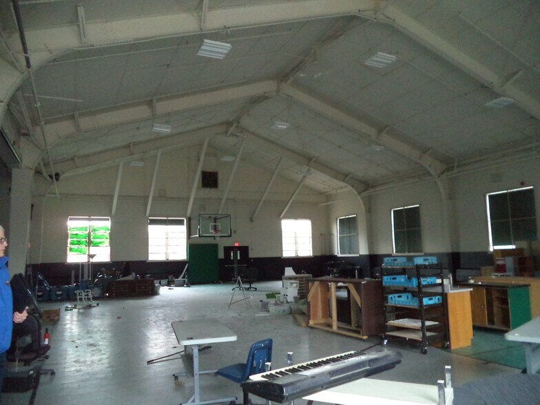 More Photos Of 10 School St, Allenstown Specialty For Sale
