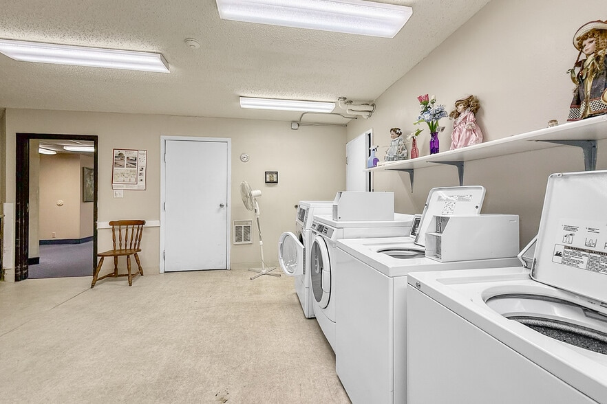 More Photos Of 704 E Mapleleaf Dr, Mount Pleasant Apartments For Sale