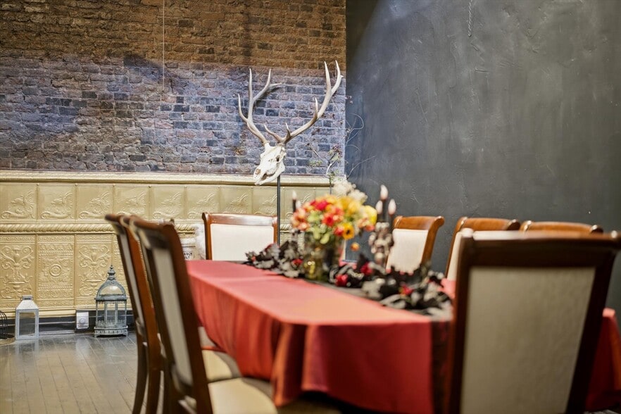 More Photos Of 301 Victor Ave, Victor Hotel For Sale