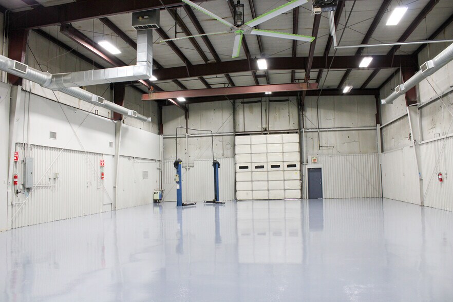 More Photos Of 4121 S 72nd Ave, Tulsa Service For Sale