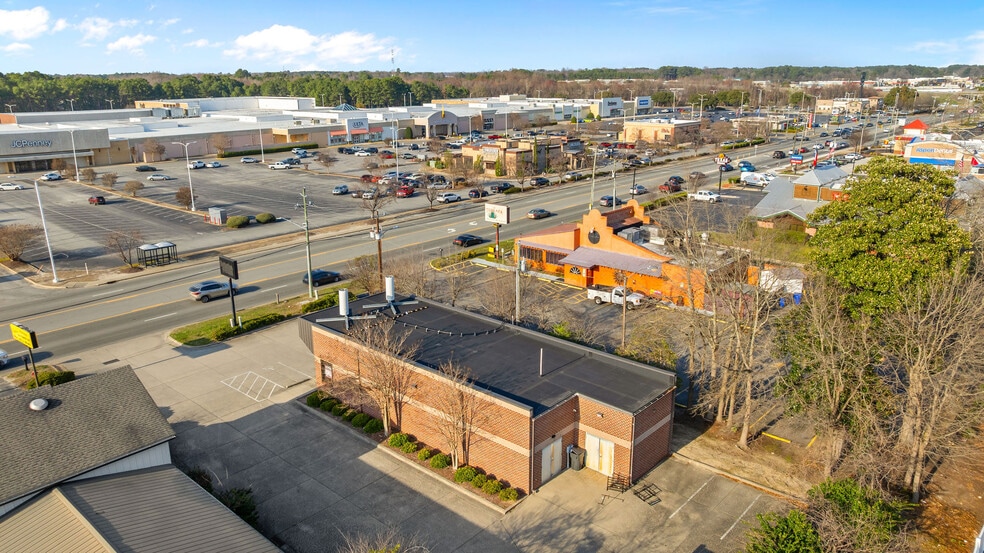 More Photos Of 514 N Berkeley Blvd, Goldsboro Freestanding For Lease