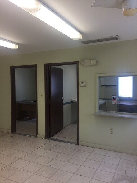 More Photos Of 42 Crestway, Hamden Warehouse For Sale