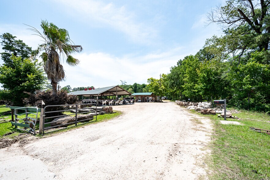 More Photos Of 20400 US Highway 59, New Caney Land For Sale