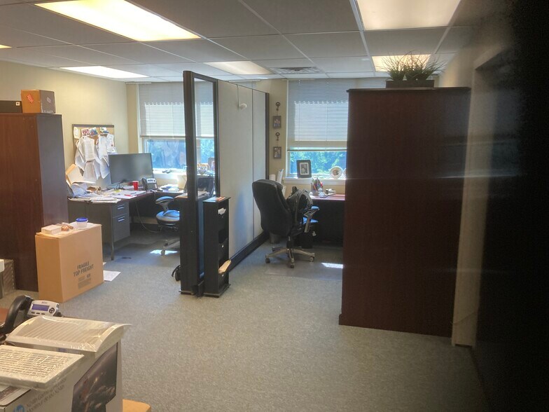More Photos Of 914 Mount Kemble Ave, Morristown Office For Lease