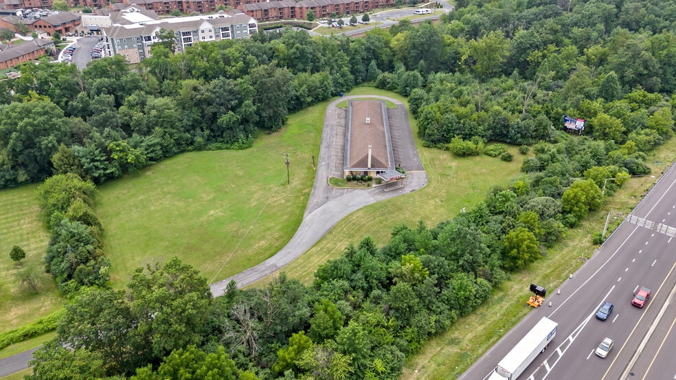 More Photos Of 1058 Hausman Rd, Allentown Hotel For Sale