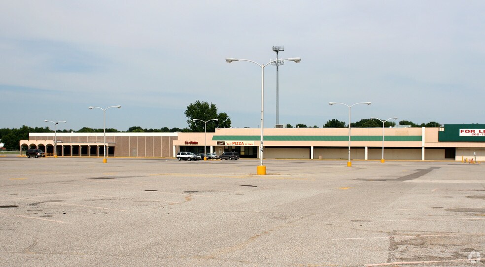 More Photos Of 5366 Winchester Rd, Memphis Unknown For Lease