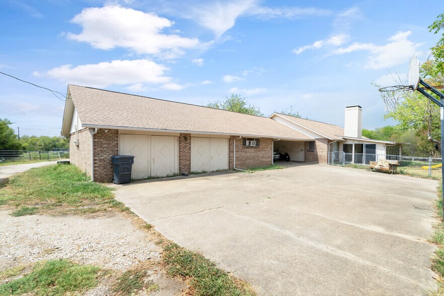 More Photos Of 2287 FM 549, Rockwall Light Manufacturing For Sale