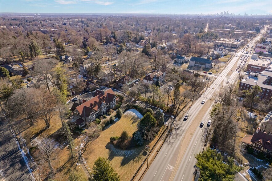 More Photos Of 7425 Old York Rd, Elkins Park Loft Creative Space For Sale