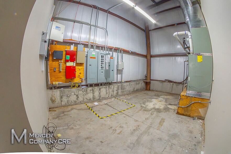 More Photos Of 340 S Eckroat St, Oklahoma City Unknown For Lease